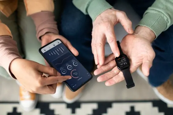 6 Best Smartwatches 2025: What You Should Know Now